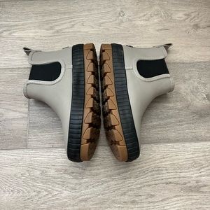 Sperry Chelsea Rainboots